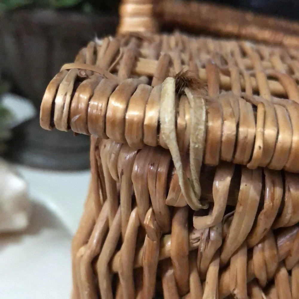 Vintage Wicker “Picnic Basket” Style Purse/Tote-9x7x5